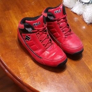 Boys (youth) fila basketball sneakers